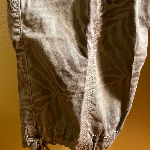 Express Capri’s - 4 - Picture 4 of 9